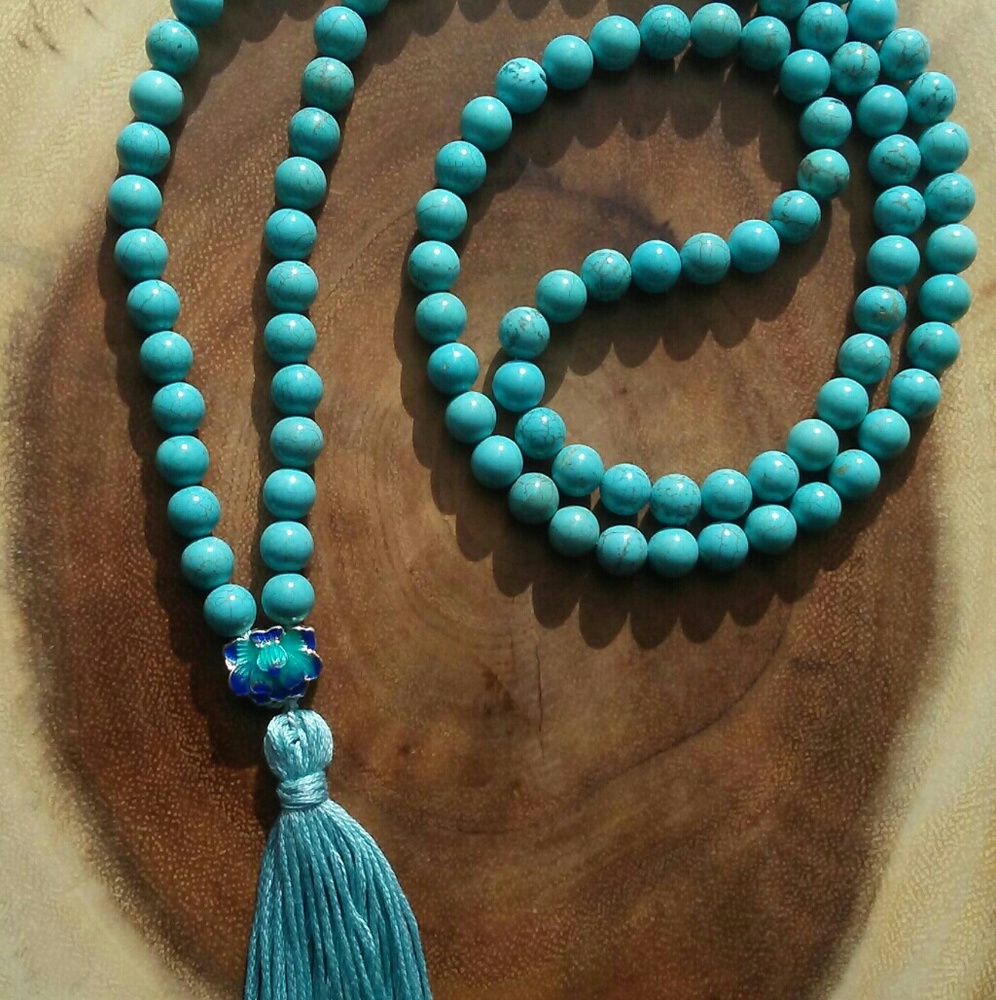 Mala meditation necklace Blue Howlite